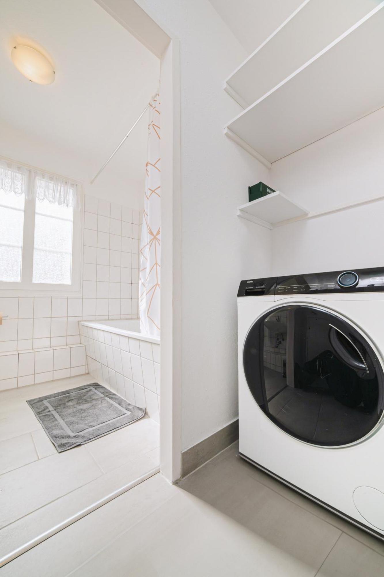 Smart Home - Wuppertal - Perfect For 6 Guests - Central - Netflix - Schwebebahn - Free Parking Zone Exterior photo