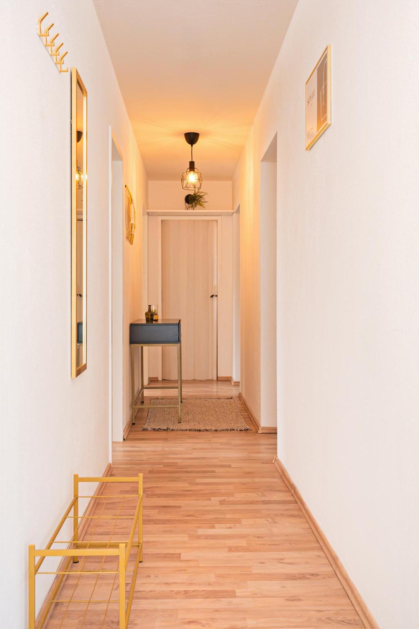 Smart Home - Wuppertal - Perfect For 6 Guests - Central - Netflix - Schwebebahn - Free Parking Zone Exterior photo